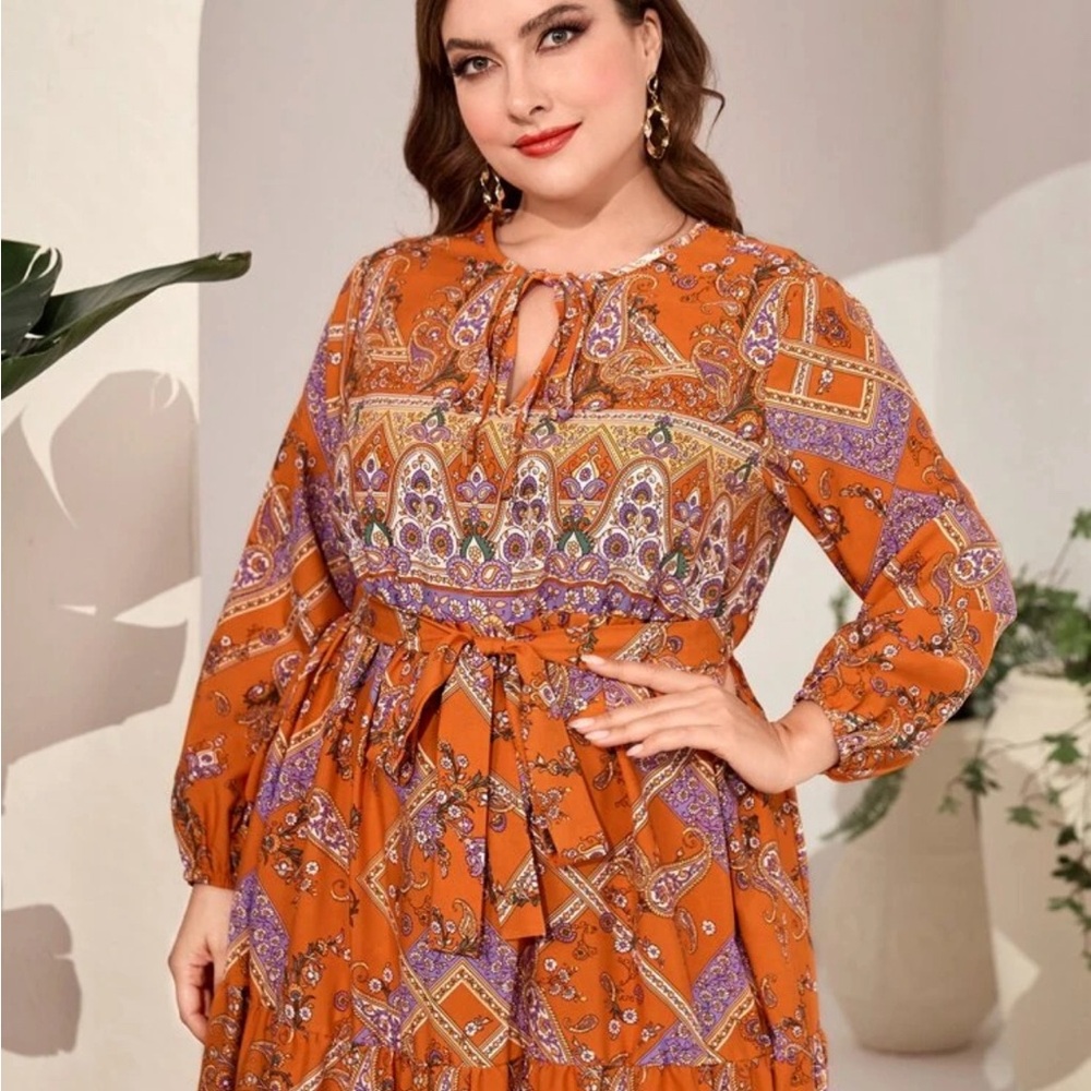 Plus paisley Print Tie Neck belted Dress